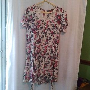 Vintage DBY skort size 13 rayon Pearl buttons lace applique floral pattern